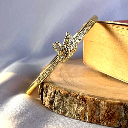 18K Gold Plated Swan Cubic Zirconia Kada